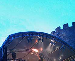 Toot n'Skamen at Oxford Castle 2010